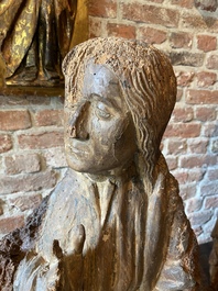 Vierge de l&rsquo;Annonciation en noyer sculpt&eacute; avec restes de polychromie, Pays-Bas m&eacute;ridionaux, d&eacute;but du 16&egrave;me