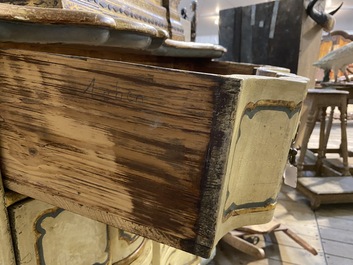 A Swedish polychrome wooden commode with four drawers, 19th C.