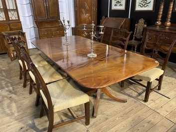 A large English mahogany dining table, 20th C.