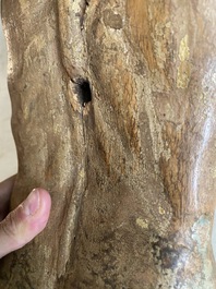 Grand Christ en bois sculpt&eacute; avec traces de polychromie, fin du 16&egrave;me