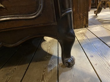 A Louis XV-style walnut chest of drawers, 18th C.