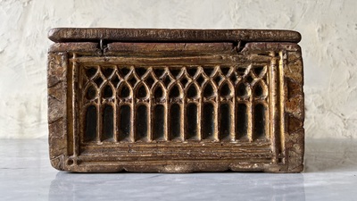 A polychrome Gothic wooden box, 15/16th C.