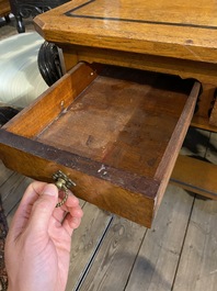 An oak wooden, burl wood veneered and ebonised wooden dressing table, 19th C.