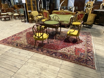 Grand tapis Heriz &agrave; d&eacute;cor ornemental, d&eacute;but du 20&egrave;me