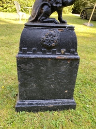 A black patinated cast iron garden ornament with a winged lion of Saint Marcus, 2nd half 19th C.