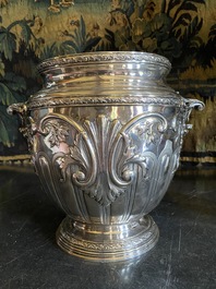 A French silver ice bucket with floral design, 19/20th C.