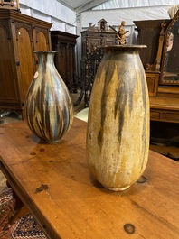 Quatre vases en gr&egrave;s &eacute;maill&eacute; polychrome, e.a. Roger Gu&eacute;rin et Edgard Aubry, 20&egrave;me