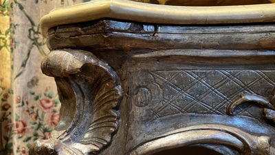 A patinated wooden rocaille table with yellow marble top, France, 18th C.