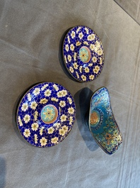 A pair of Chinese or Vietnamese enamel cup stands and an ingot-shaped bowl, 18/19th C.