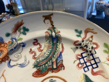 Paire de plats en porcelaine de Chine famille rose, 19&egrave;me