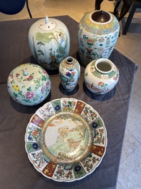 Three Chinese famille rose vases, two famille verte vases and a dish, 19/20th C.