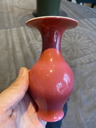 A Chinese monochrome ruby-glazed vase, 19th C.