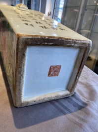 A square Chinese qianjiang cai vase, signed You Wanchun 游萬春, 19/20th C.