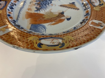 A pair of Chinese Imari-style plates with 'Parasol ladies' after Cornelis Pronk, Qianlong