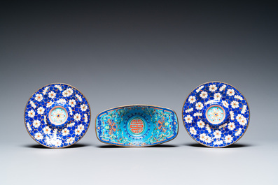 A pair of Chinese or Vietnamese enamel cup stands and an ingot-shaped bowl, 18/19th C.