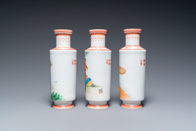 Trois vases en porcelaine de Chine &agrave; d&eacute;cor de la R&eacute;volution Culturelle, sign&eacute;s Zhang Wenchao 章文超 et Wu Kang 吳康