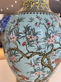 A large Chinese Dayazhai-style turquoise-ground vase, Yong Qing Chang Chun mark, 19/20th C.