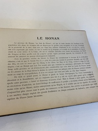 Une m&eacute;daille de l'ordre du m&eacute;rite de la r&eacute;publique 1&egrave;re classe et son document de 1918, et le livre: 'Vues de Honan', 1920