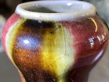A Chinese flamb&eacute;-glazed garlic head vase, 19th C.