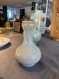 Vase &agrave; t&ecirc;te d'ail en porcelaine de Chine &agrave; &eacute;mail flamb&eacute;, marque de Yongzheng, 18/19&egrave;me