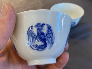 A pair of Chinese blue and white cups, Daoguang mark, 19/20th C.