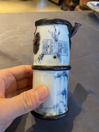 Pipe &agrave; eau en porcelaine en bleu et blanc, Chine du Sud ou Vietnam, 19&egrave;me
