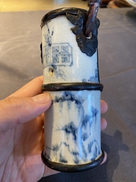 Pipe &agrave; eau en porcelaine en bleu et blanc, Chine du Sud ou Vietnam, 19&egrave;me