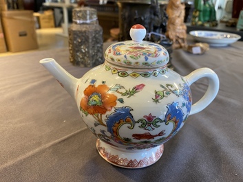 A Chinese famille rose 'Pompadour' teapot and cover, Qianlong