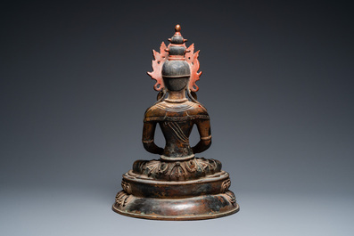 Grand Bouddha Amitayus en bronze dor&eacute; et laqu&eacute;, Chine, 18/19&egrave;me