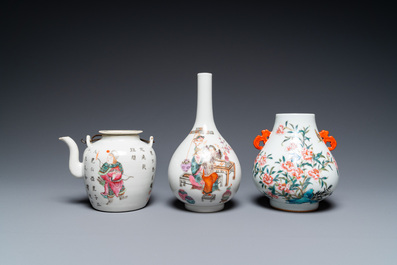 Two Chinese famille rose vases and a 'Wu Shuang Pu' teapot, 19/20th C.