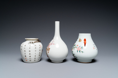 Two Chinese famille rose vases and a 'Wu Shuang Pu' teapot, 19/20th C.