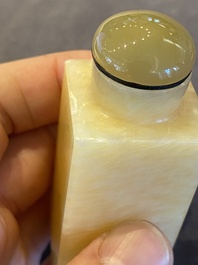 A square Chinese jellow jade snuff bottle, Qing