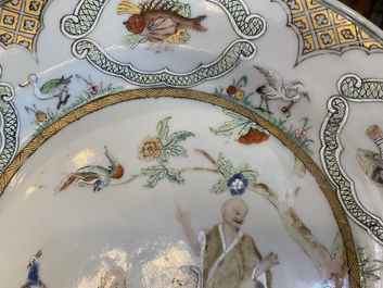 Assiette en porcelaine de Chine famille rose d'apr&egrave;s Cornelis Pronk: 'La visite du docteur', Qianlong