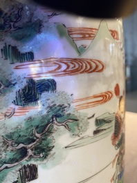 Vase de forme rouleau en porcelaine de Chine famille verte, Kangxi