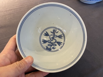 A Chinese blue and white 'Shou' bowl, Chang Ming Fu Gui 長命富貴 merk, Jiajing