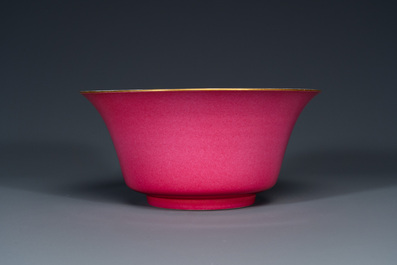 A Chinese monochrome ruby-glazed bowl, Guangxu mark, 19/20th C.