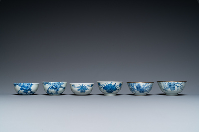 Six bols et quatre coupes en porcelaine de Chine 'Bleu de Hue' pour le Vietnam, 19&egrave;me