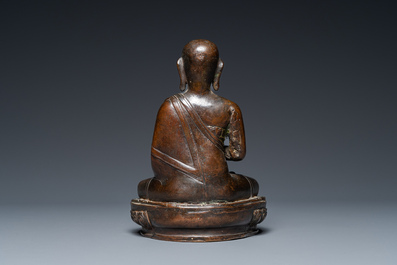 Bouddha de M&eacute;decine ou Bhaishajyaguru en bronze laqu&eacute;, Tibet, 19&egrave;me