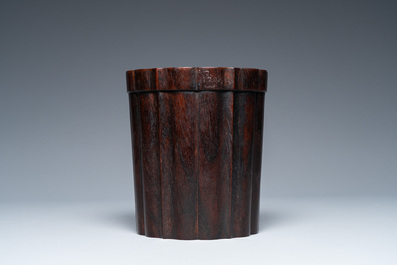 A Chinese hardwood brush pot on stand, 19/20th C.