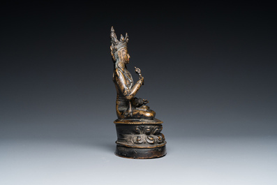 A Sino-Tibetan bronze Tara with vajra, 17th C.