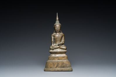 A Burmese bronze Shan-style Buddha Shakyamuni with inscription, Konbaung dynasty, 18th C.