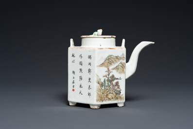 Th&eacute;i&egrave;re couverte en porcelaine de Chine qianjiang cai de forme hexagonale, sign&eacute;e et avec le sceau de Luo Zhonglin 羅仲林, 19/20&egrave;me