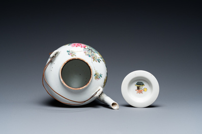 A Chinese qianjiang cai 'antiquities' teapot and cover, signed Dai Yucheng 戴裕成, dated 1895