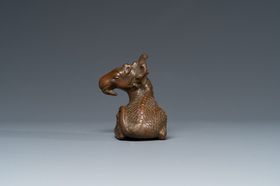 Poids de rouleau en bronze en forme de longma, Chine, Qing