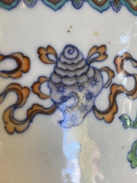 Jardini&egrave;re en porcelaine de Chine doucai &agrave; d&eacute;cor 'bajixiang', Qianlong/Jiaqing