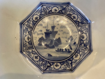 Bol de forme octogonale en porcelaine Arita de Japon en bleu et blanc d'apr&egrave;s van Frytom, Edo, 18&egrave;me