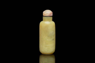 A Chinese yellow jade snuff bottle, Qing