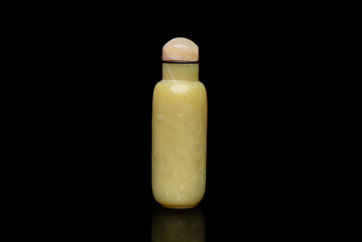 A Chinese yellow jade snuff bottle, Qing