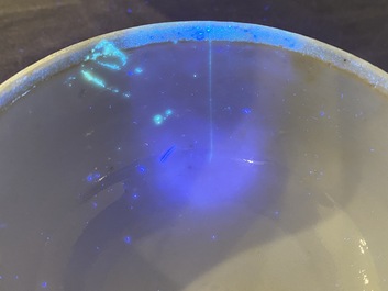 Paire de pots couverts en porcelaine de Chine en bleu et blanc, 19&egrave;me