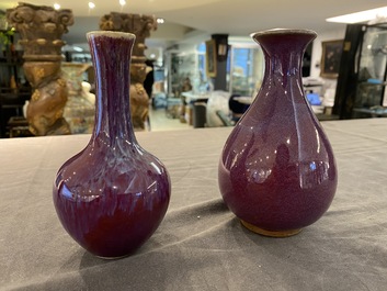 Deux vases en porcelaine de Chine &agrave; &eacute;mail flamb&eacute;, Qing et R&eacute;publique
